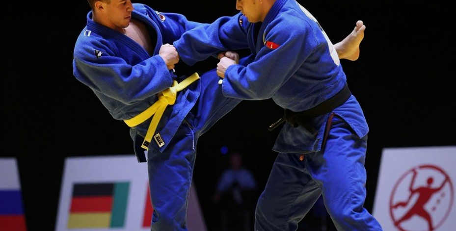 Poomsae, không phải kyorugi: Tấm đồng lịch sử của Darren Yap và bài học 0,2 giây từ sàn đấu Việt Nam